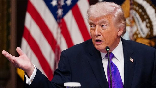 Donald Trump rates Iran war 15 out of 10