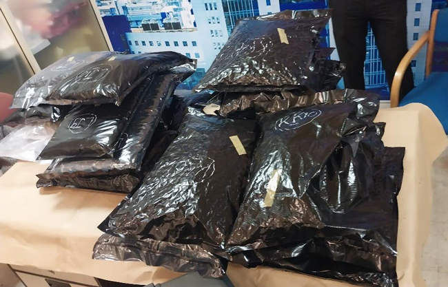 Canadian couple arrested with over 32kg of Kush at BIA