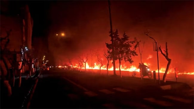 WHO warns of health risks from black rain in Iran