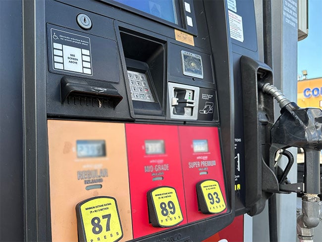 Average US gas prices reach $3.70 — up almost 24% since start of Iran war