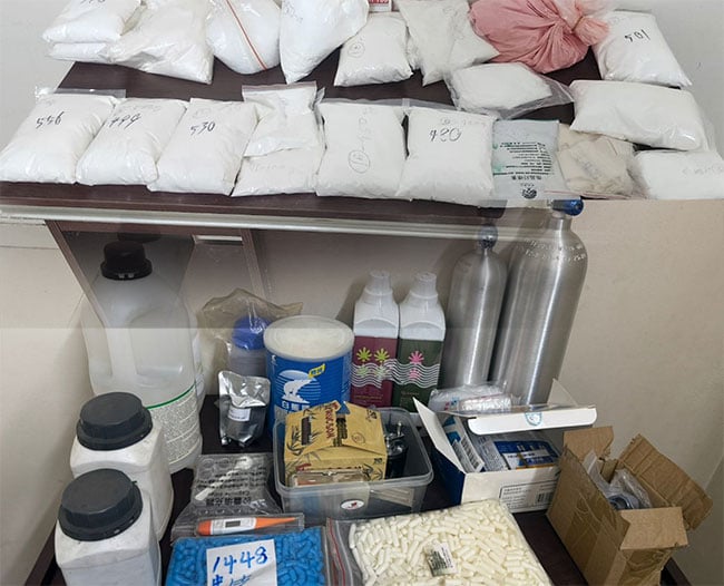 3 Chinese nationals held for producing ketamine in Dhaka flat, smuggling to Sri Lanka