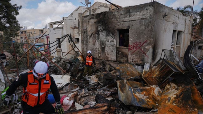 Iran threatens to target homes of US and Israeli officials in the region