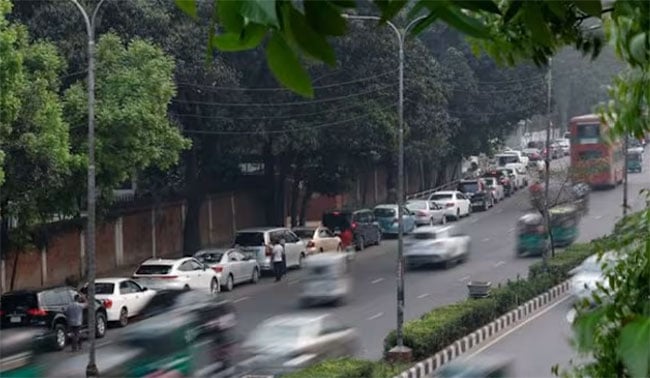 Bangladesh seeks US waiver to import Russian diesel as energy crisis deepens