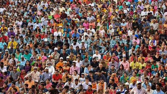 India begins world s biggest population count