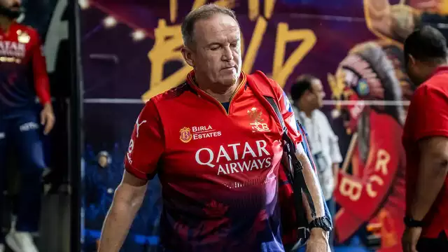 Andy Flower fined for ‘use of an audible obscenity’ during Mumbai Indians clash
