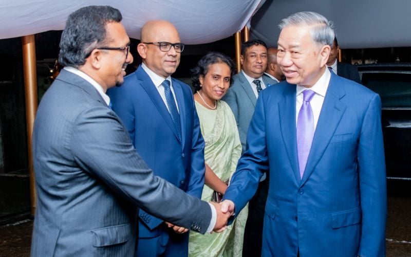 President of Vietnam and delegation departs Sri Lanka