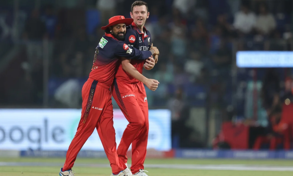 Hazlewood and Bhuvneshwar lead rout of Delhi Capitals