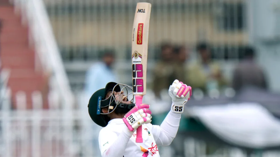Fast bowling riches in focus as Bangladesh and Pakistan switch to Test mode