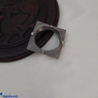 SHRINGAR OPENABLE BANGLE  Online for none
