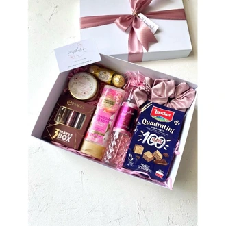 Luxe Love For Mom Gift Box  Online for none