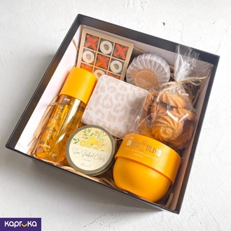 Golden Glow Gift Box  Online for none
