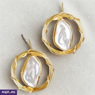 Gold Plated Earring With A Pearl In The Middle - Silk Threaded G  Online for none