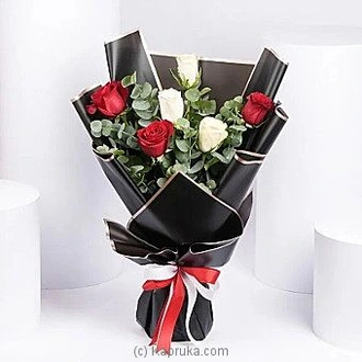 Beauty Of Red N White Roses Buy uae Online for specialGifts
