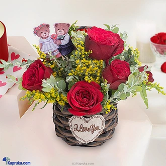 Lovebirds` Heaven Arrangement Buy valentine Online for specialGifts