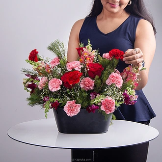 Right Here Waiting Flower Arrangement Buy Flower Delivery Online for specialGifts