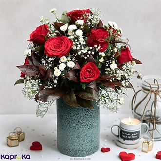 Scarlet Rose Vase Arrangement With 15 Red Roses Buy Flower Delivery Online for specialGifts