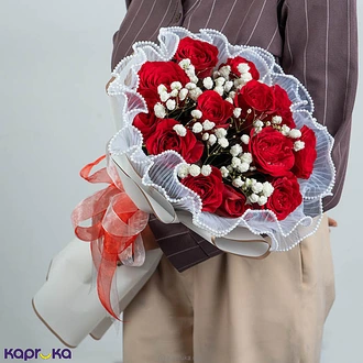 Valentine?s Charm Bouquet ? 12 Red Roses With Baby?s Breath Buy valentine Online for specialGifts