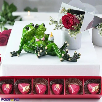 Frog Prince Love Surprise Combo With Frog Couple Figurine, A Box  Online for none