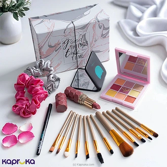 Glam And Grace Beauty Set With Beauty Essentials Buy valentine Online for specialGifts