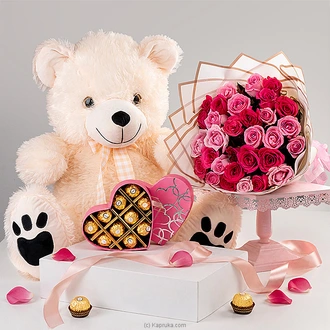 Love In Bloom Deluxe Combo Girl Friend Day  Online for none
