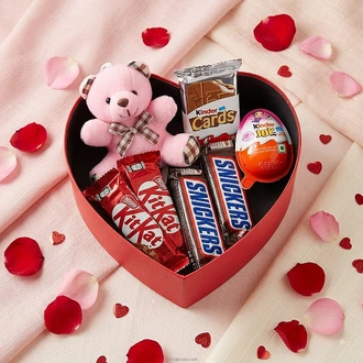 Cuddle  Crunch Sweetheart Box Buy combo gift pack Online for specialGifts