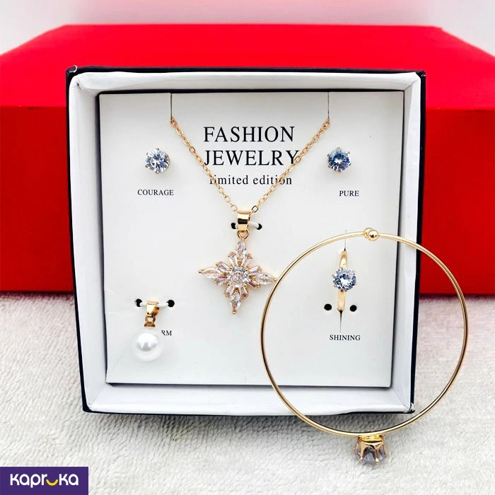 Women`s Jewelry ef_pc_jewe0v18p00006 in Sri Lanka