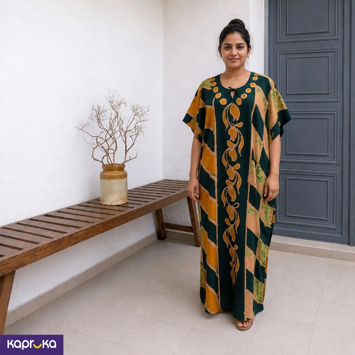 CLOTHING ef_pc_clot0v575p00360 in Sri Lanka