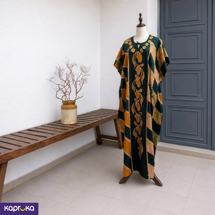 CLOTHING ef_pc_clot0v575p00360 in Sri Lanka