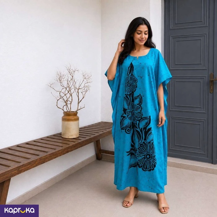 CLOTHING ef_pc_clot0v575p00377 in Sri Lanka