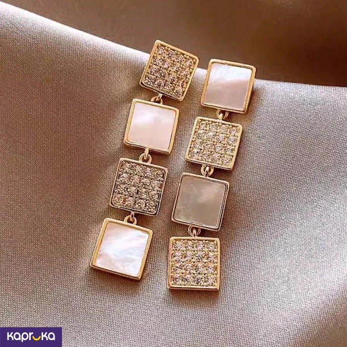 Square Detailed Minimal Cocktail Earrings