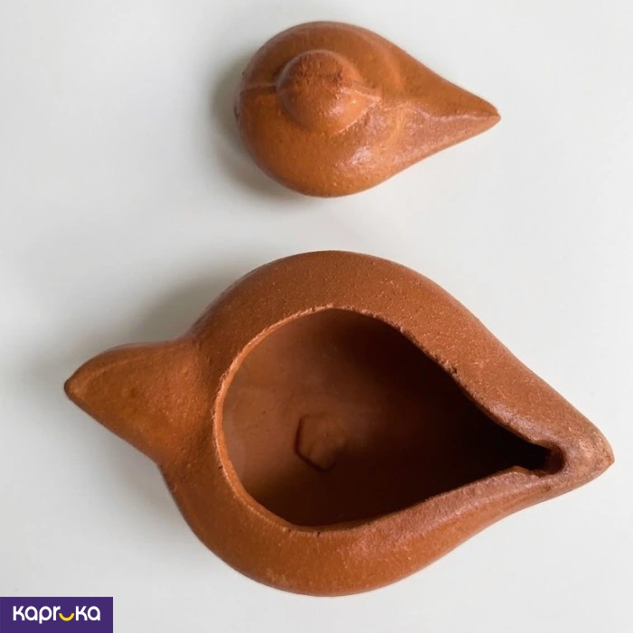 Traditional Sri Lankan Clay Oil Lamp With Lid Mati Pahana