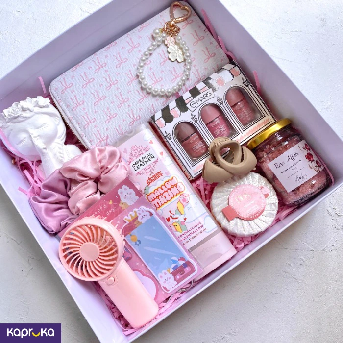 The Girly Gift Edit