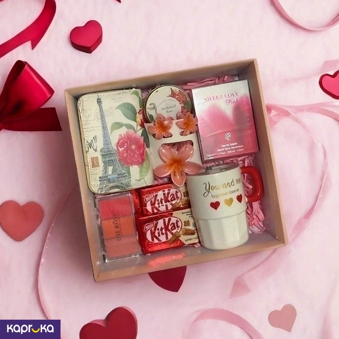 Sweet Love And Blossoms Gift Box
