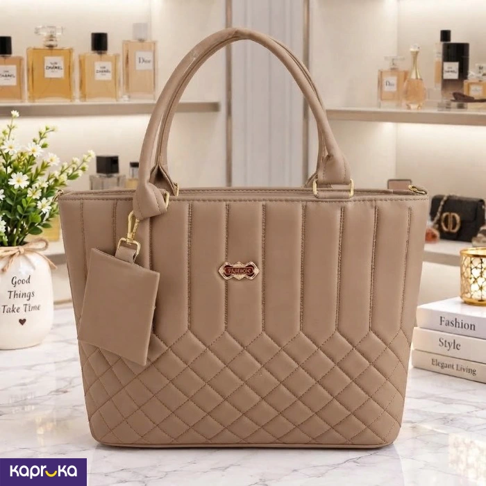 Elegant Quilted Handbag With Coin Purse