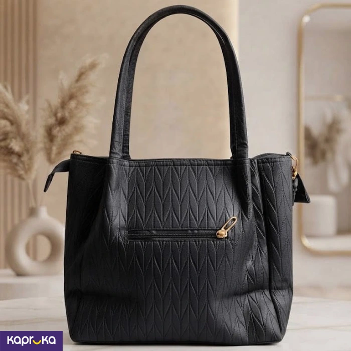 Sophisticated Black Textured Shoulder Bag With Gold Emblem