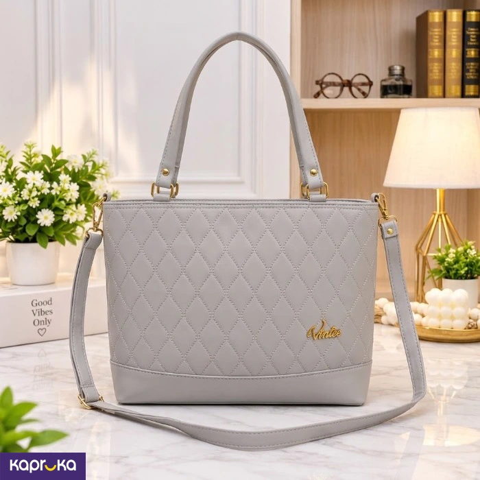 Elegant Quilted Light Gray Bag With Detachable Strap