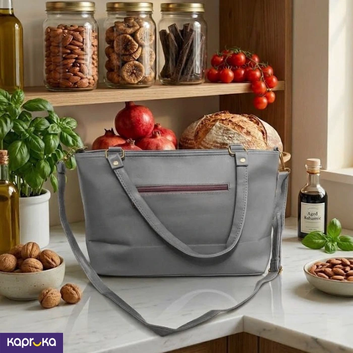 Elegant Quilted Light Gray Bag With Detachable Strap