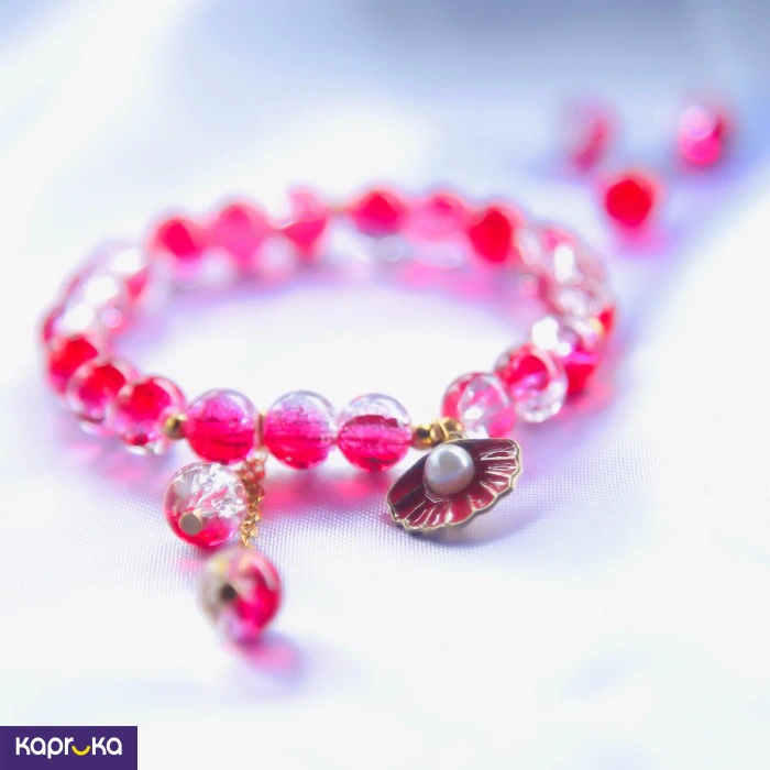 Crimson Red Seashell Crackle Quartz Bracelet