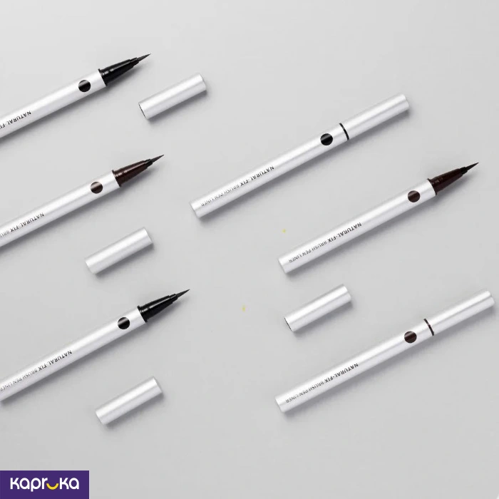 Makeup ef_pc_cosm0v4472p00047 in Sri Lanka