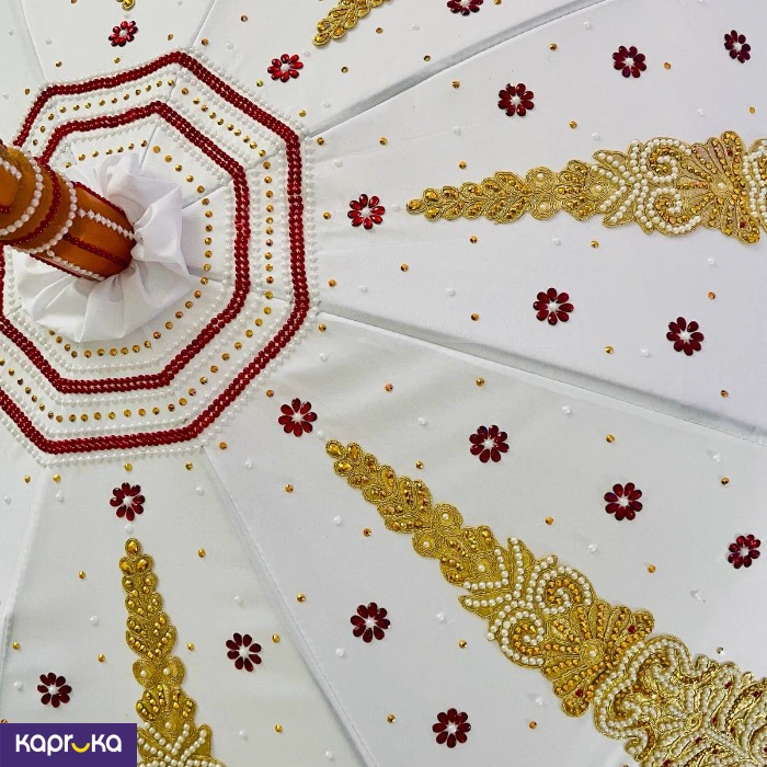 Elegant White Red And Gold Pearl Decarative White Muthu Kudaya