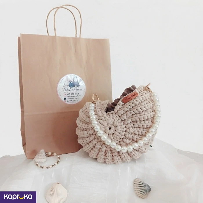 Handcrafted Crochet Pale Beige Shell Bag