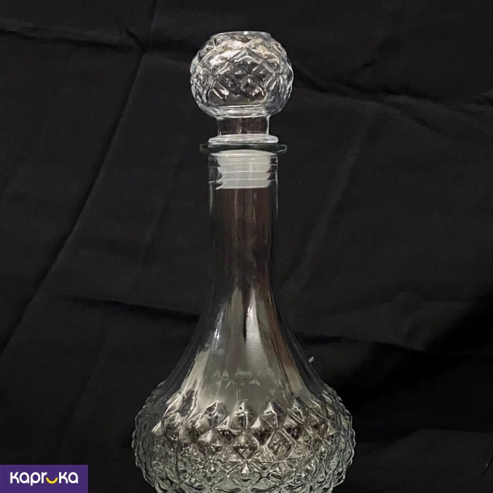 Elegant Cut Glass Whiskey And Wine Decanter With Faceted Stopper