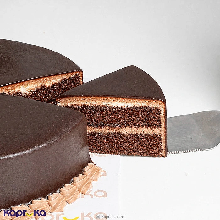 Classic Chocolate Fudge Cake