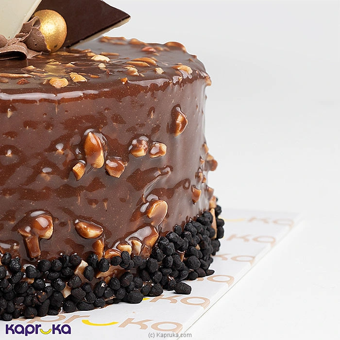 Crunchy Nut Glazed Cake