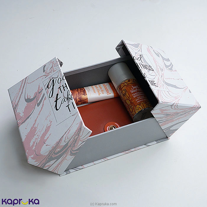 Fashion fashion0010479 in Sri Lanka