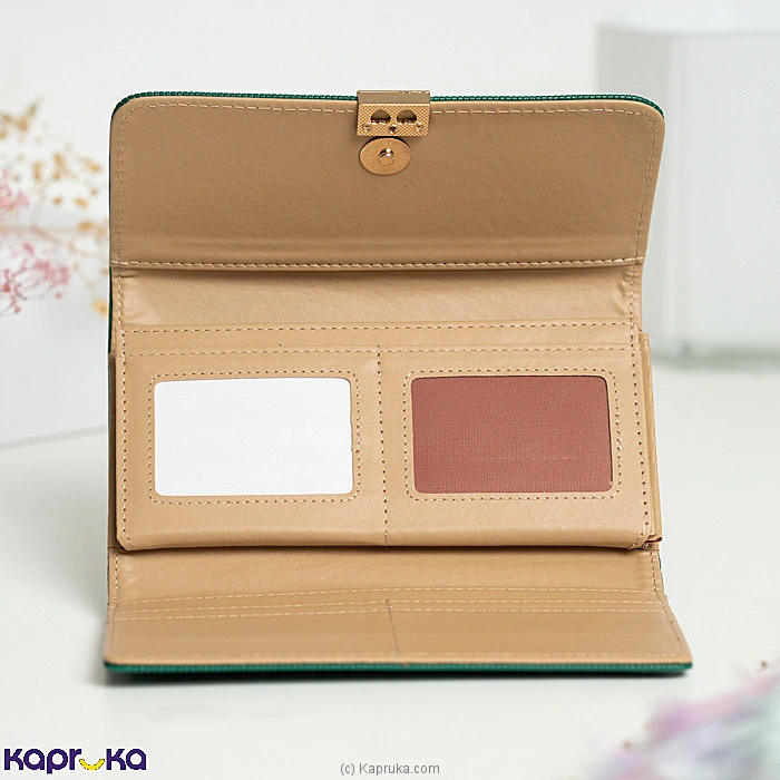 Fashion fashion0010627 in Sri Lanka