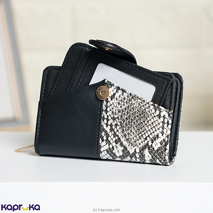 Fashion fashion0010646 in Sri Lanka