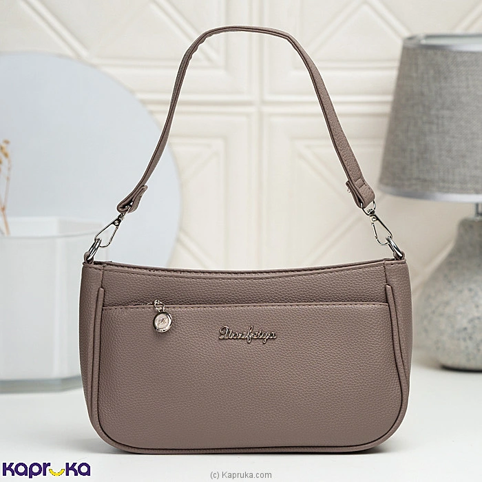 Fashion fashion0010726 in Sri Lanka