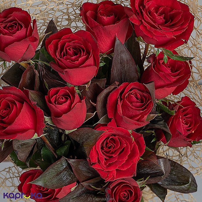 Scarvelle 12 Red Rose Bouquet