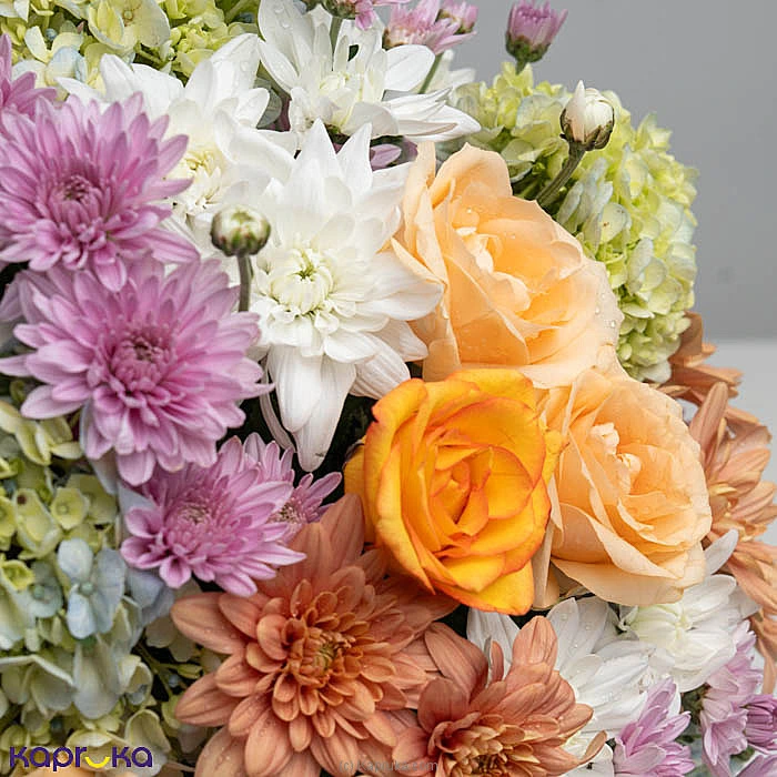 Solavelle Roses Mixed Chrysanthemum Flower Arrangement